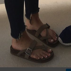 Madden girl sandals